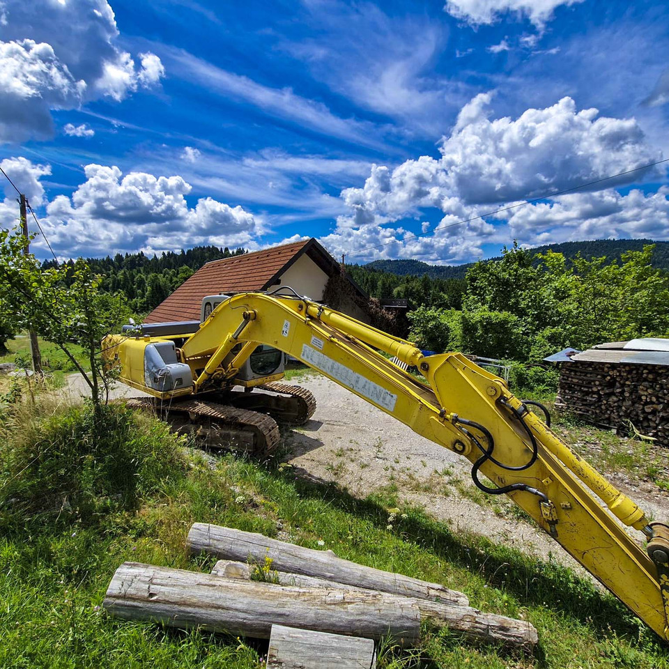 New Holland Kobelco E215 - Rupsgraafmachine: afbeelding 3 New Holland Kobelco E215 - Rupsgraafmachine: afbeelding 3