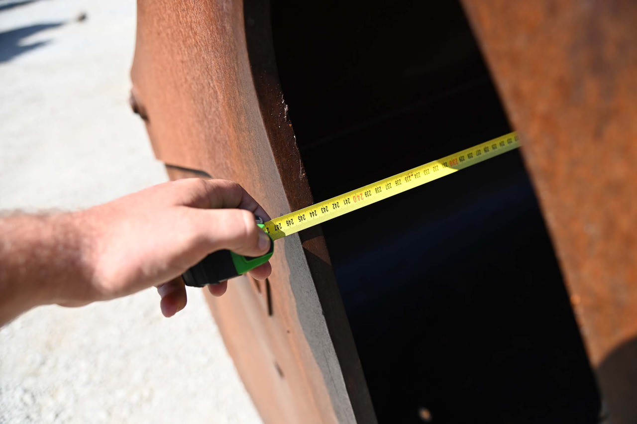 Voorladerbak TREVI BENNE loader bucket 2500 mm: afbeelding 10 Voorladerbak TREVI BENNE loader bucket 2500 mm: afbeelding 10