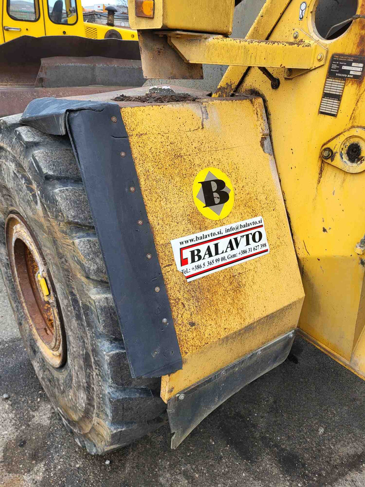 Volvo front fenders - Spatbord voor Lader: afbeelding 3 Volvo front fenders - Spatbord voor Lader: afbeelding 3