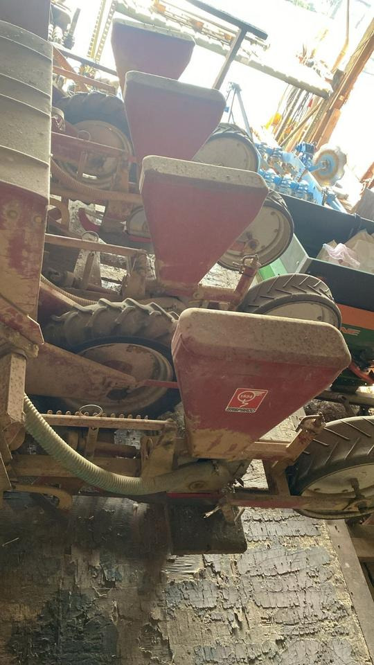 Gaspardo SP 510 Maissetzgerät, Maisdrille, Maissähgerät - Precisiezaaimachine: afbeelding 3 Gaspardo SP 510 Maissetzgerät, Maisdrille, Maissähgerät - Precisiezaaimachine: afbeelding 3