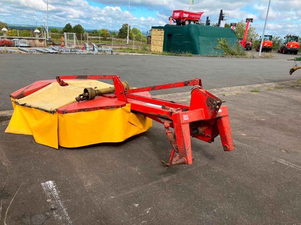 Heckmähwerk Fella KM 187 Trommelmäher 1,80m - Maaimachine: afbeelding 4 Heckmähwerk Fella KM 187 Trommelmäher 1,80m - Maaimachine: afbeelding 4