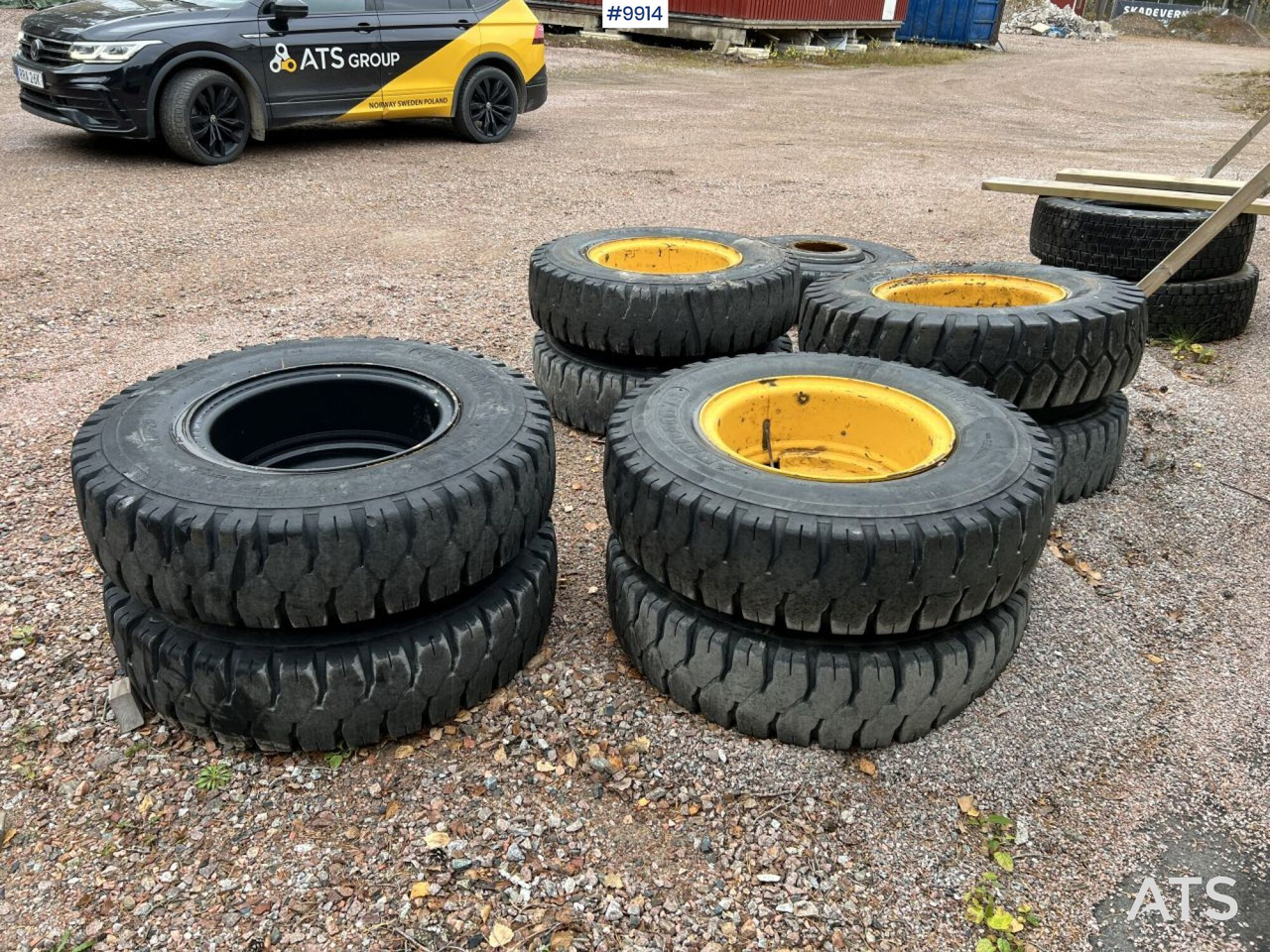 4 double-mounted tires for wheel excavators - Band voor Bouwmachine: afbeelding 3 4 double-mounted tires for wheel excavators - Band voor Bouwmachine: afbeelding 3
