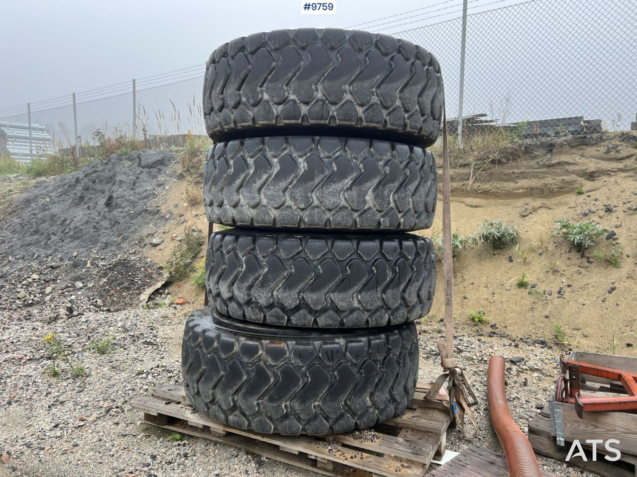 4x 20.5R25 tires on rims - Complete wiel voor Bouwmachine: afbeelding 1 4x 20.5R25 tires on rims - Complete wiel voor Bouwmachine: afbeelding 1
