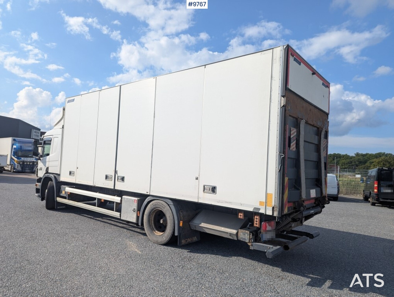 Box Truck Scania P320 4X2 with tail lift - Bakwagen: afbeelding 3 Box Truck Scania P320 4X2 with tail lift - Bakwagen: afbeelding 3