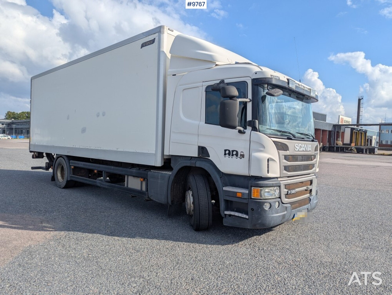 Box Truck Scania P320 4X2 with tail lift - Bakwagen: afbeelding 2 Box Truck Scania P320 4X2 with tail lift - Bakwagen: afbeelding 2
