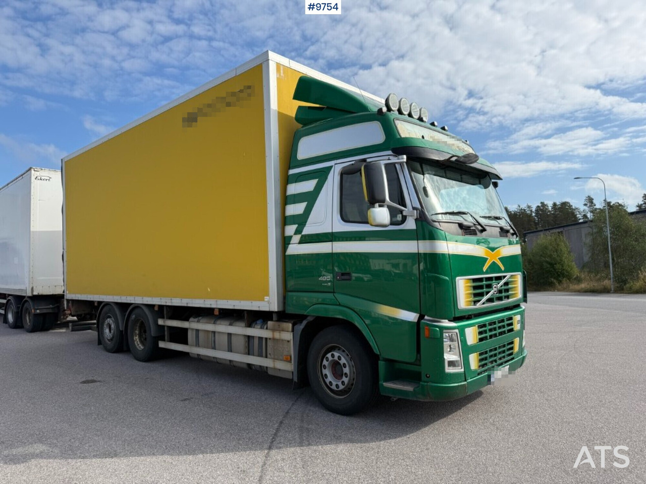 Box Truck Volvo FH 480 with 4-axle Ekeri trailer (VIDEO) - Bakwagen: afbeelding 2 Box Truck Volvo FH 480 with 4-axle Ekeri trailer (VIDEO) - Bakwagen: afbeelding 2