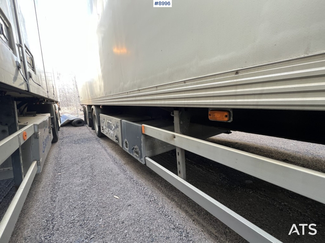 Gesloten aanhangwagen Box trailer EKERI L/L-4: afbeelding 9 Gesloten aanhangwagen Box trailer EKERI L/L-4: afbeelding 9