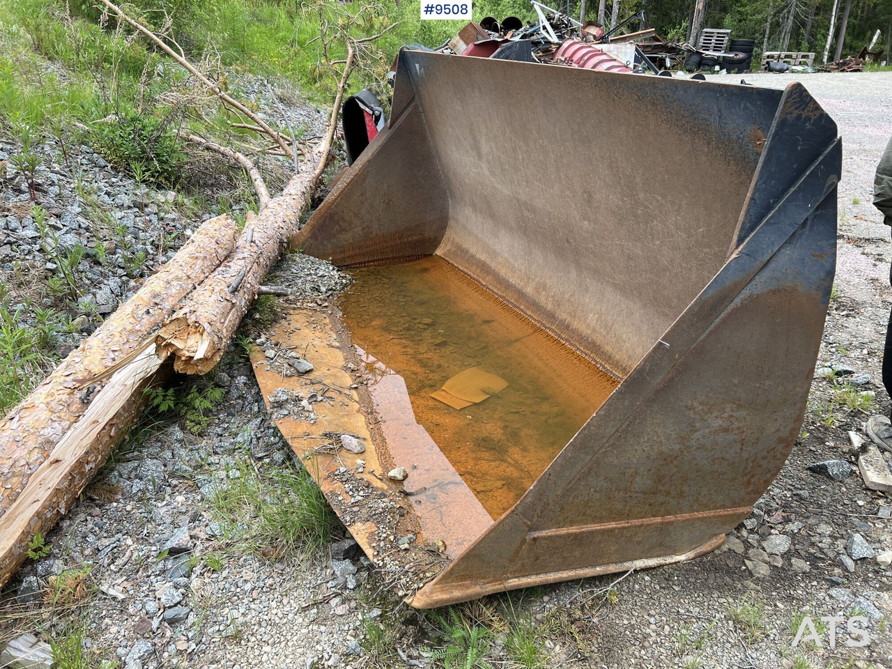 Bucket with Large BM - Voorladerbak: afbeelding 1 Bucket with Large BM - Voorladerbak: afbeelding 1