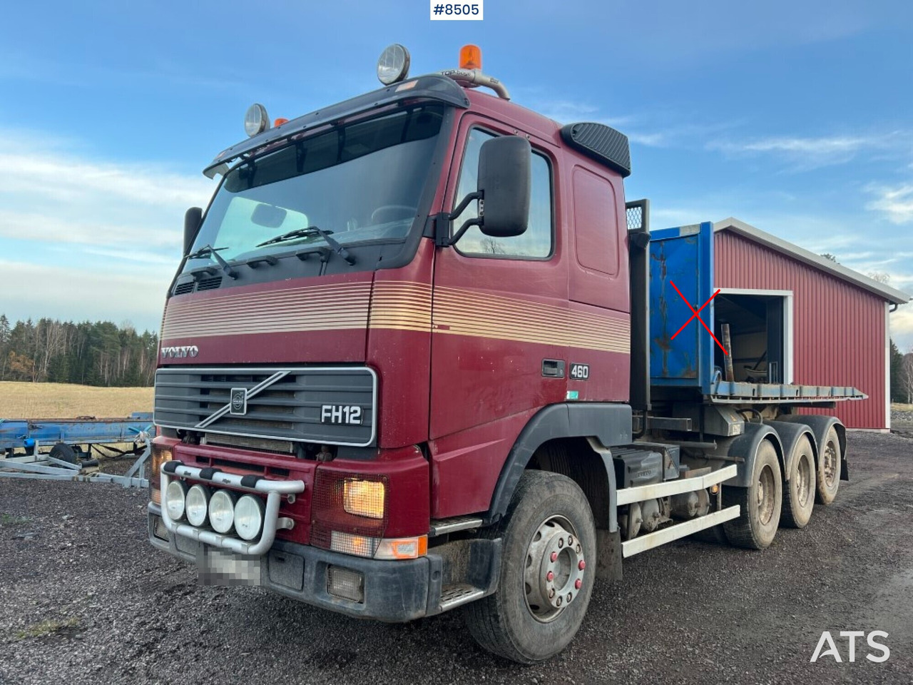 Hook Truck Volvo FH 12 6x4 Tridem with gravel flatbed(VIDEO) - Haakarmsysteem vrachtwagen: afbeelding 1 Hook Truck Volvo FH 12 6x4 Tridem with gravel flatbed(VIDEO) - Haakarmsysteem vrachtwagen: afbeelding 1
