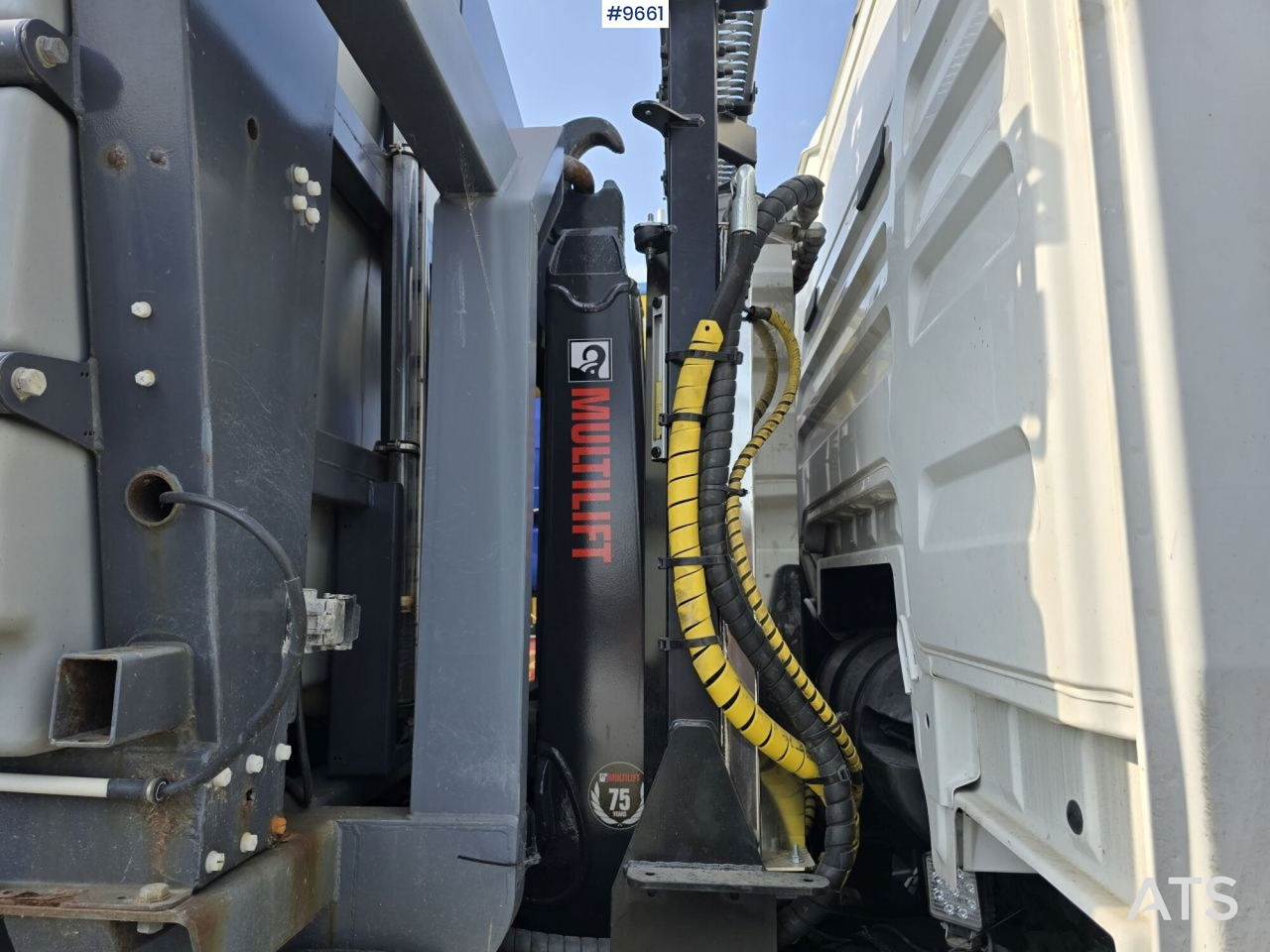 Hooklift Truck MAN TGX 25.500 - Haakarmsysteem vrachtwagen: afbeelding 5 Hooklift Truck MAN TGX 25.500 - Haakarmsysteem vrachtwagen: afbeelding 5