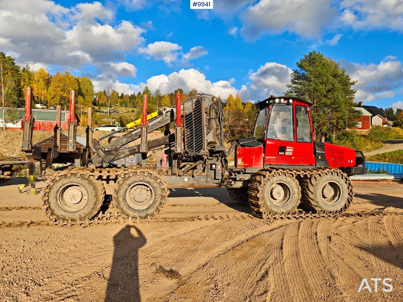 Komatsu 895 Forwarder (VIDEO) - Forwarder: afbeelding 4 Komatsu 895 Forwarder (VIDEO) - Forwarder: afbeelding 4