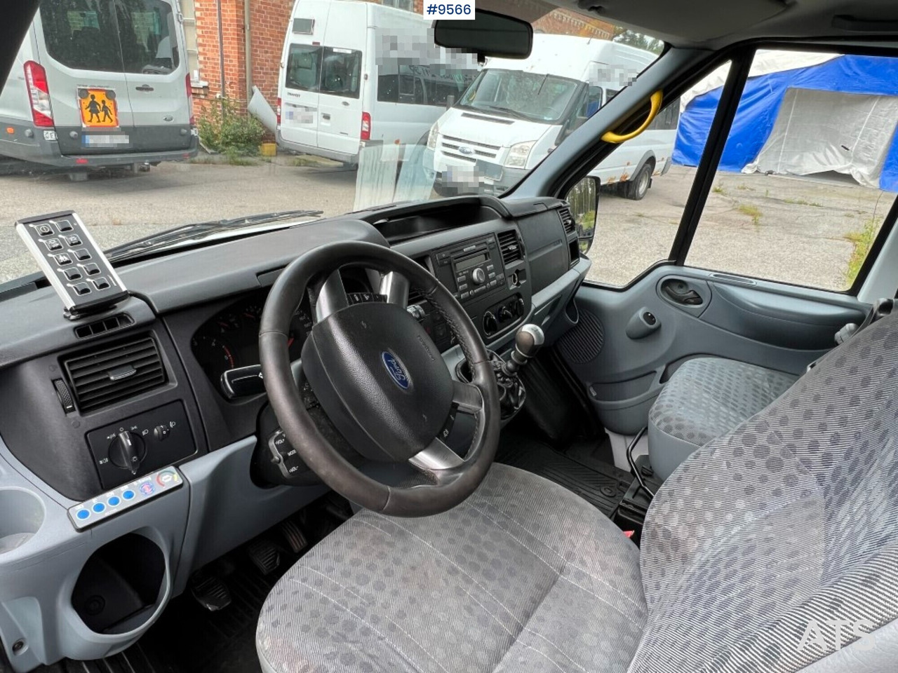Minibus- Ford FDG6 Transit- Sold newly inspected - Minibus, Personenvervoer: afbeelding 4 Minibus- Ford FDG6 Transit- Sold newly inspected - Minibus, Personenvervoer: afbeelding 4