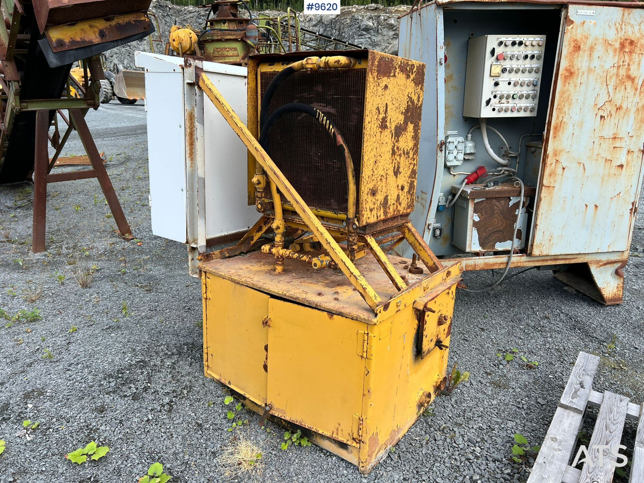 Oil cabinet for Kona cruscher - Kegelbreker: afbeelding 1 Oil cabinet for Kona cruscher - Kegelbreker: afbeelding 1