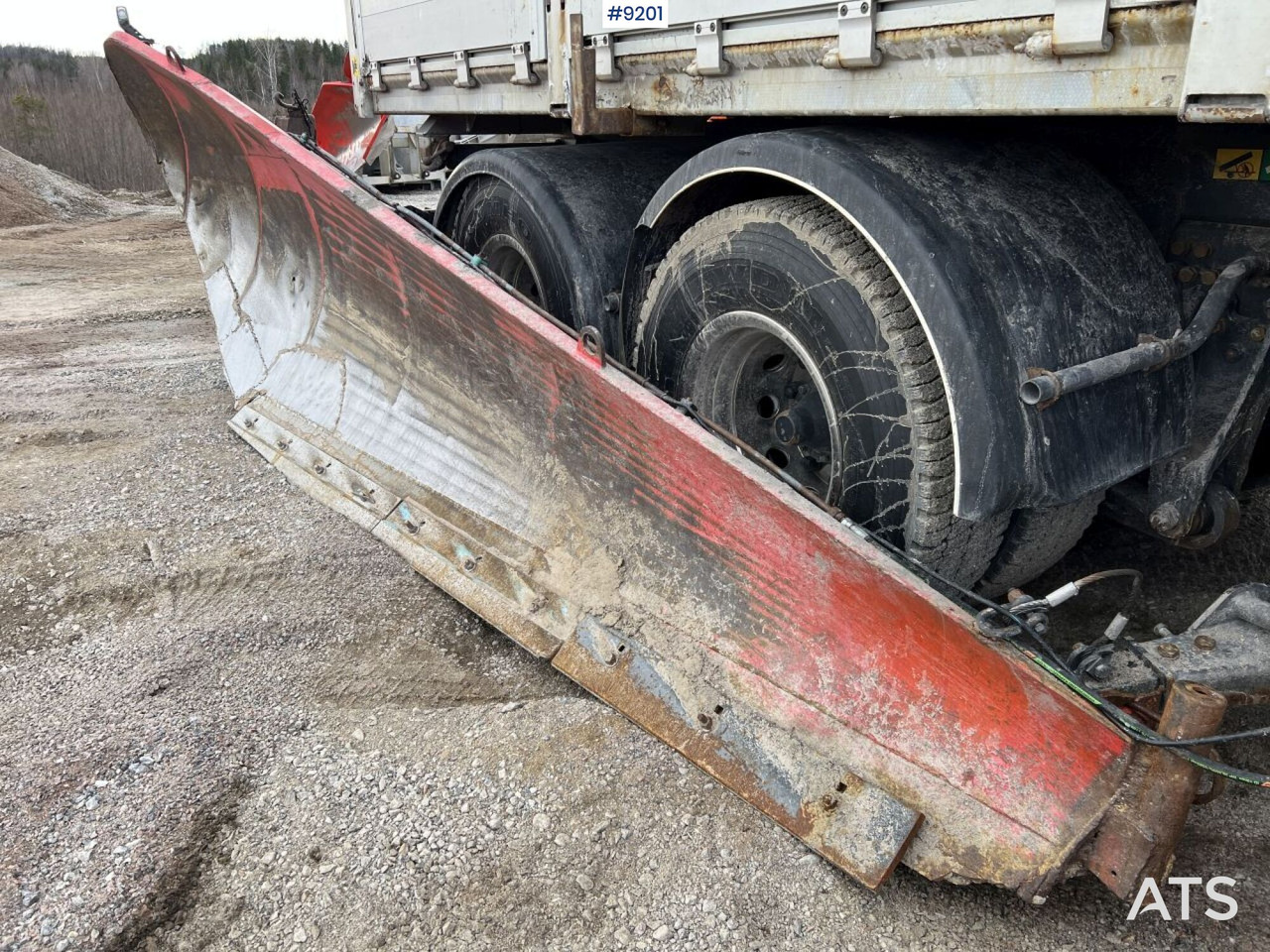 Kipper vrachtwagen Scania R520 Tipper truck with plow equipment and underbite: afbeelding 19