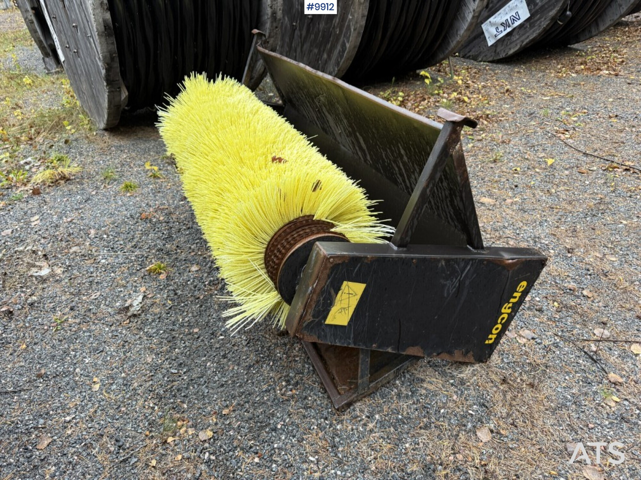 Sweeper Engcon SOP-SR1800-S60 - Veeg: afbeelding 1 Sweeper Engcon SOP-SR1800-S60 - Veeg: afbeelding 1