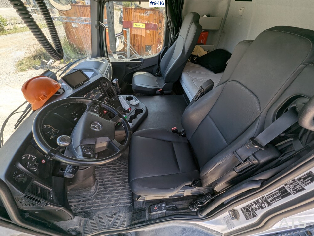 Tipper Truck Mercedes-Benz Arocs 6X2 - Kipper vrachtwagen: afbeelding 5 Tipper Truck Mercedes-Benz Arocs 6X2 - Kipper vrachtwagen: afbeelding 5