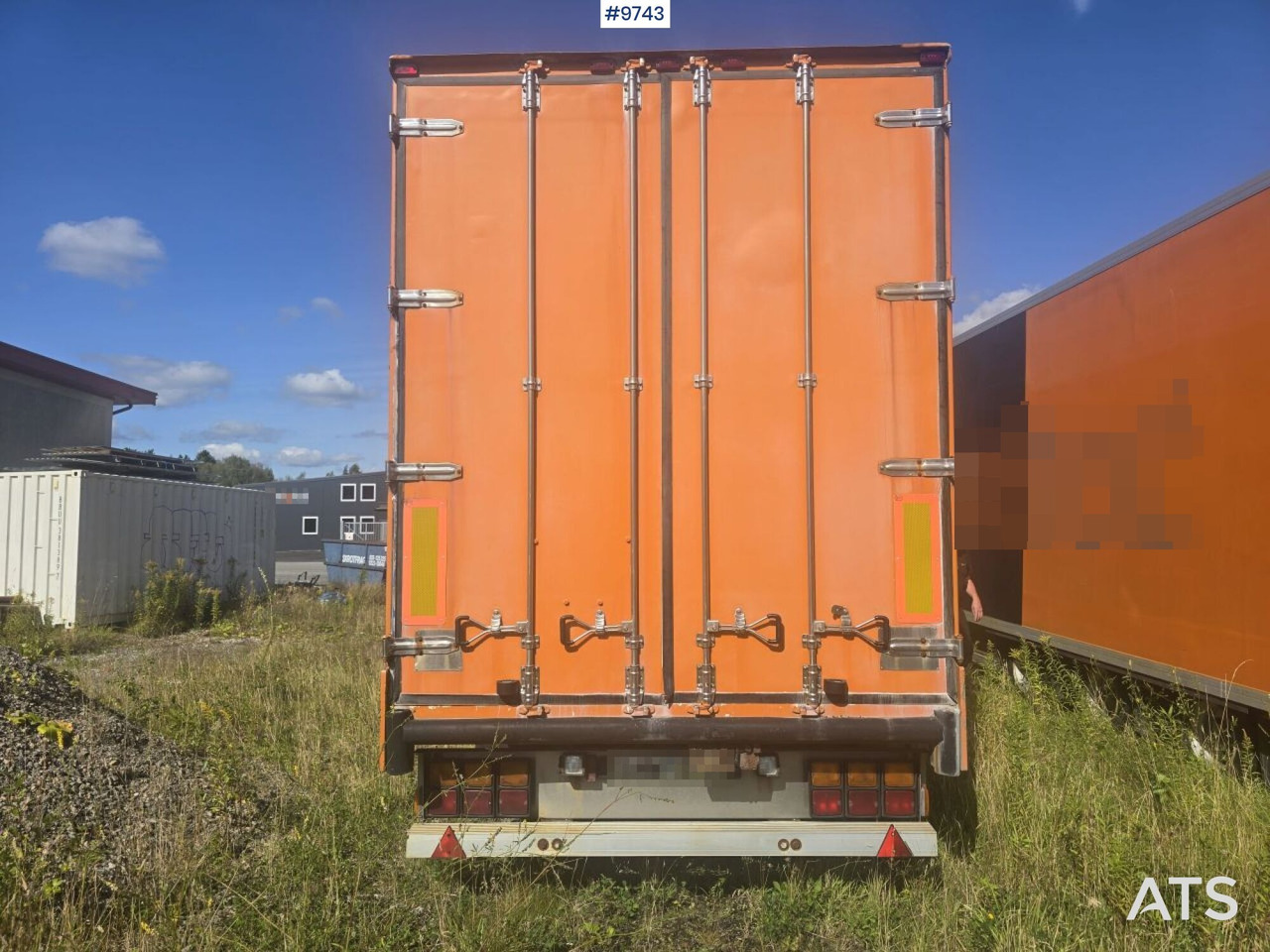 Trailer Ekeri Openable right side - Gesloten oplegger: afbeelding 5 Trailer Ekeri Openable right side - Gesloten oplegger: afbeelding 5
