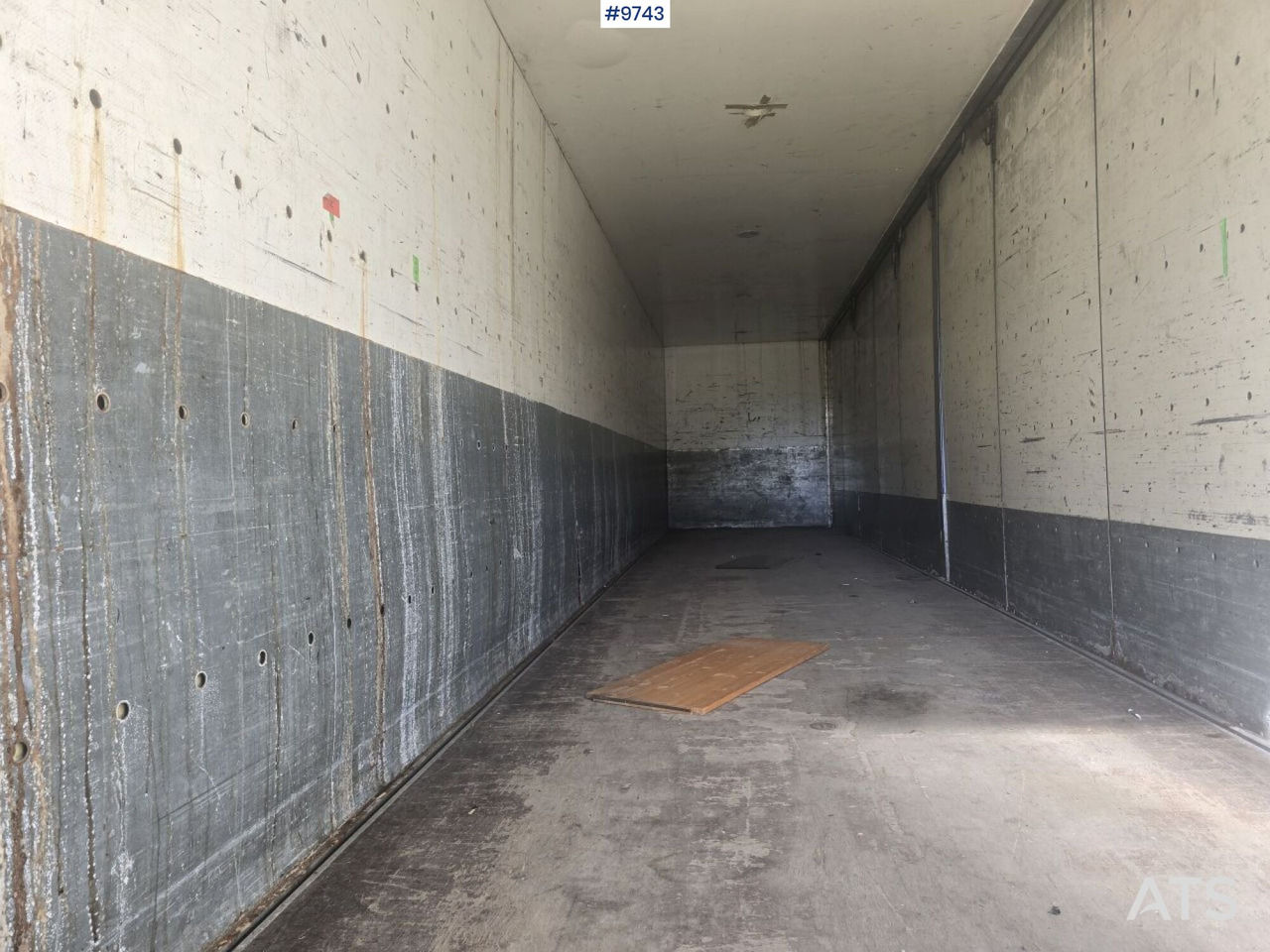 Trailer Ekeri Openable right side - Gesloten oplegger: afbeelding 4 Trailer Ekeri Openable right side - Gesloten oplegger: afbeelding 4