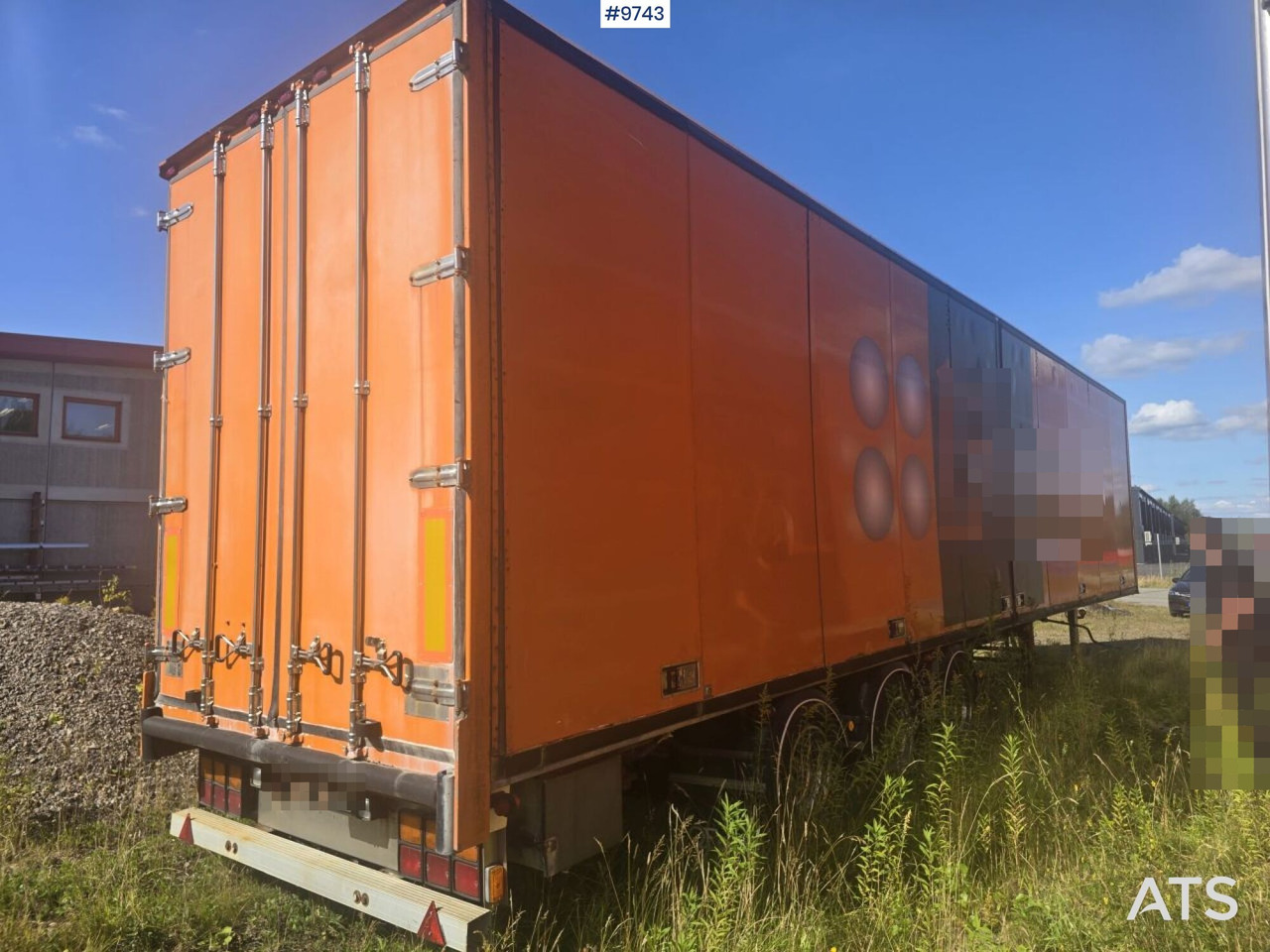 Trailer Ekeri Openable right side - Gesloten oplegger: afbeelding 1 Trailer Ekeri Openable right side - Gesloten oplegger: afbeelding 1
