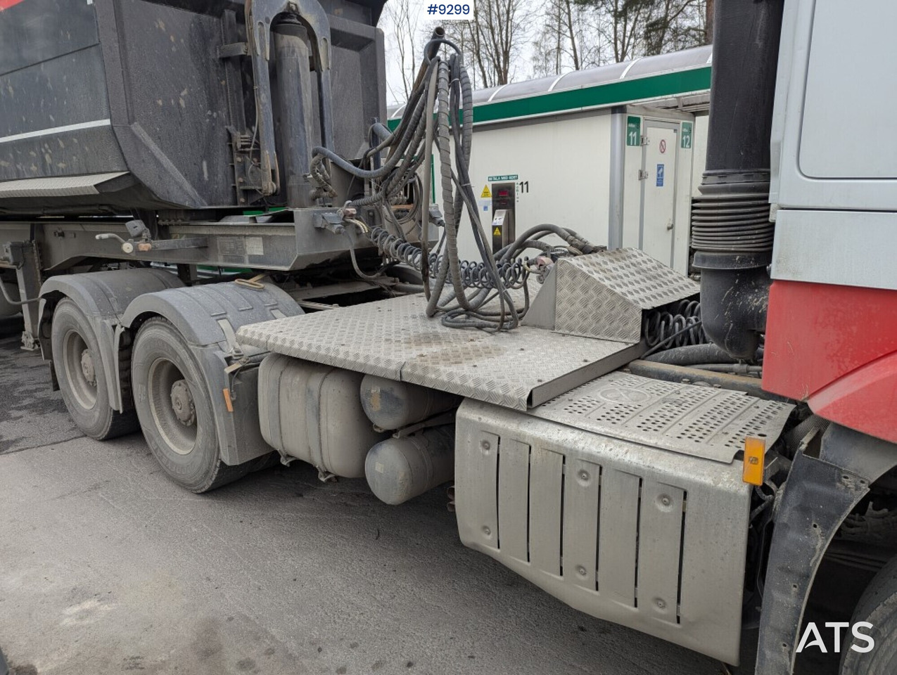 Trekker Tractor Unit Mercedes-Benz Arocs 3351 6x4 with tipper trailer: afbeelding 19 Trekker Tractor Unit Mercedes-Benz Arocs 3351 6x4 with tipper trailer: afbeelding 19