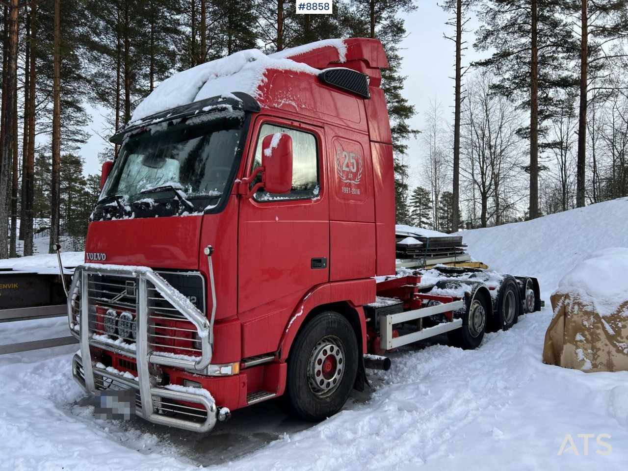 Volvo FH12 Turntable and container bracket for 20 foot container - Trekker: afbeelding 1 Volvo FH12 Turntable and container bracket for 20 foot container - Trekker: afbeelding 1
