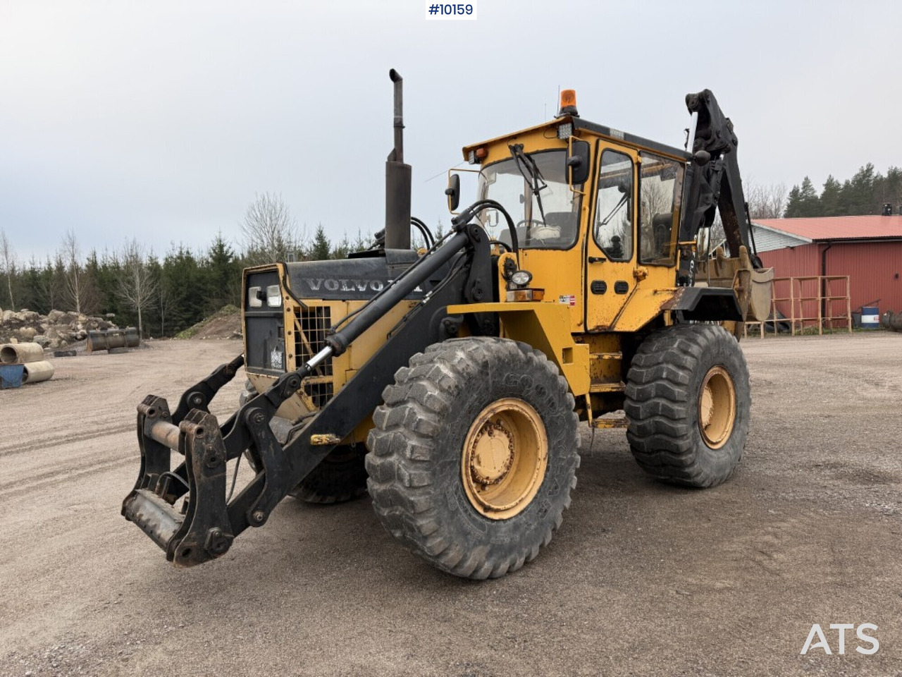 Volvo BM 6300 backhoe loader with attachments (VIDEO) - Graaflaadmachine: afbeelding 1 Volvo BM 6300 backhoe loader with attachments (VIDEO) - Graaflaadmachine: afbeelding 1