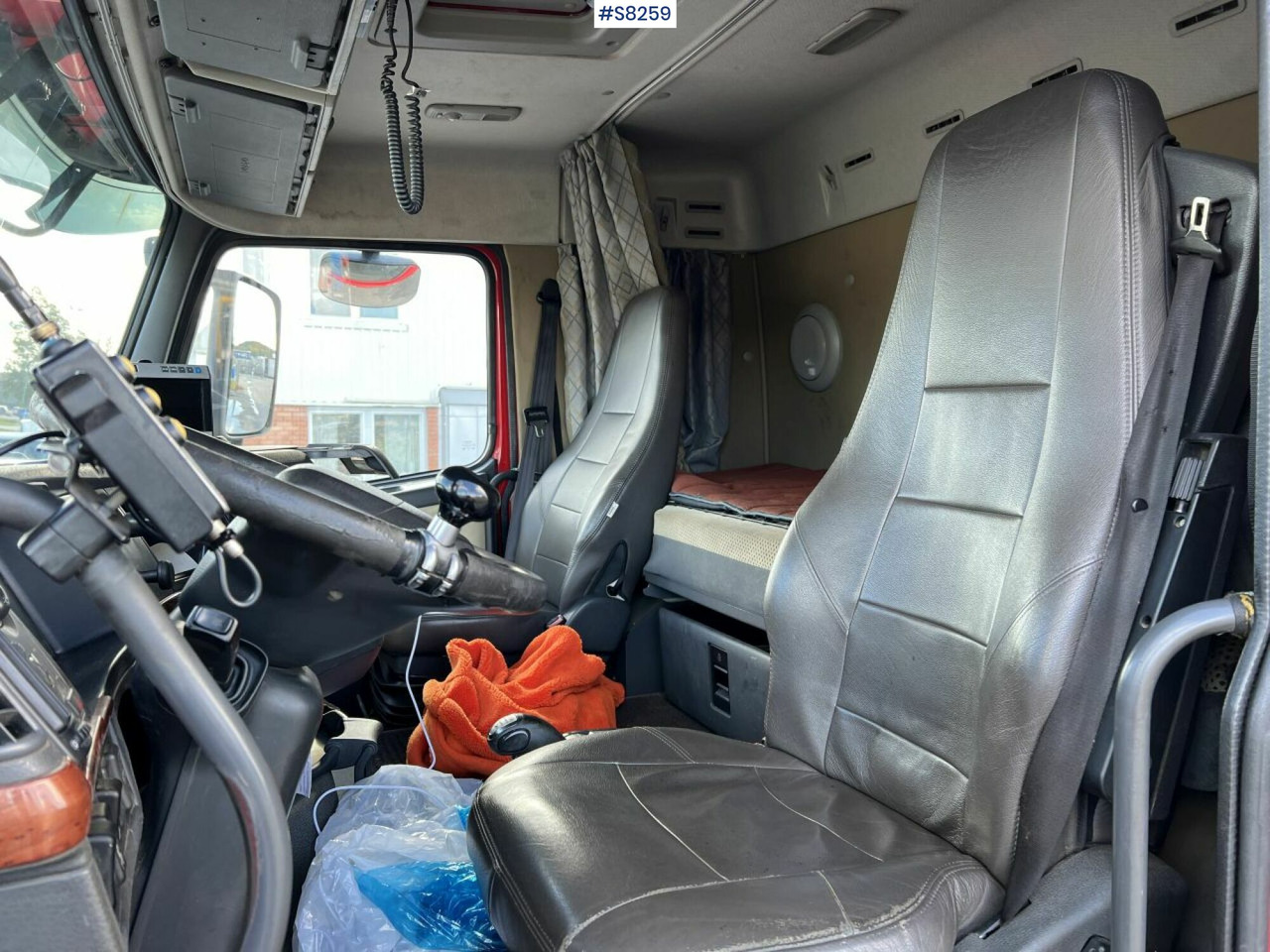 Volvo FH 480 Hook Truck, see video - Haakarmsysteem vrachtwagen: afbeelding 5 Volvo FH 480 Hook Truck, see video - Haakarmsysteem vrachtwagen: afbeelding 5