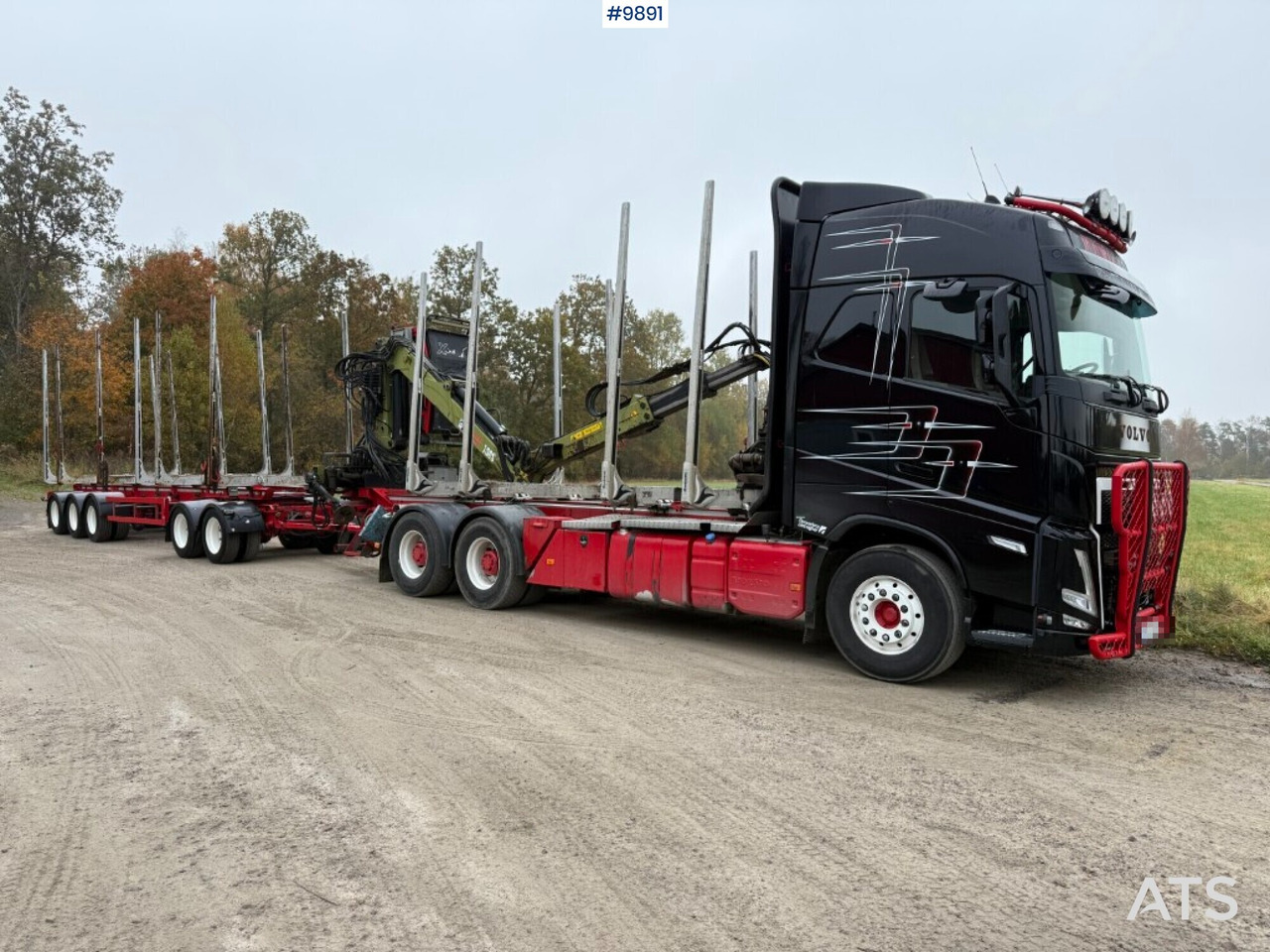 Volvo FH64 R Timber truck, trailer and crane - Houttransport, Kraanwagen: afbeelding 1 Volvo FH64 R Timber truck, trailer and crane - Houttransport, Kraanwagen: afbeelding 1