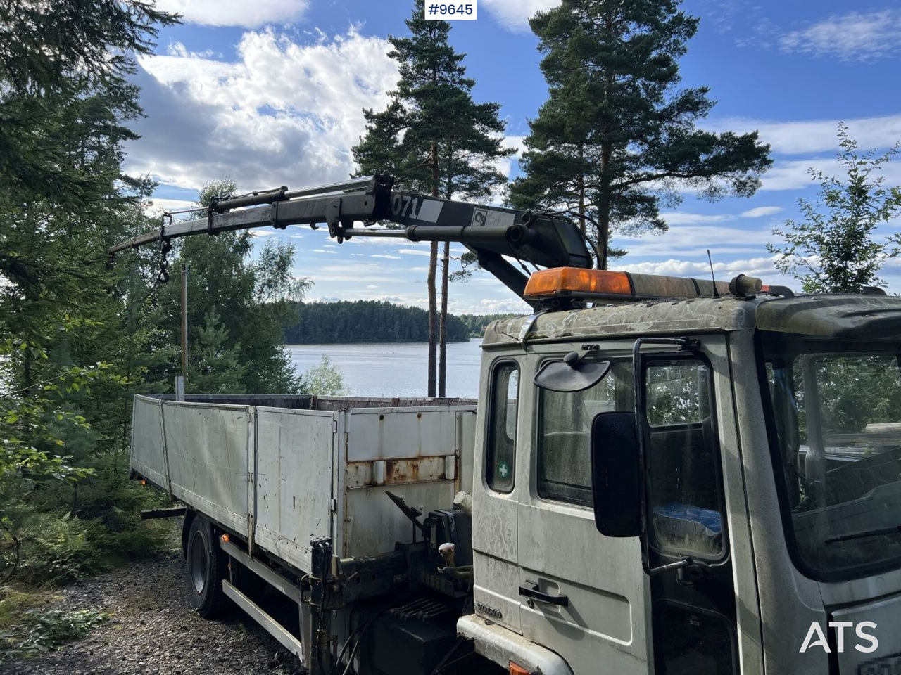 Volvo FL 614 4X2 Crane truck Repair object (VIDEO) - Vrachtwagen met open laadbak, Kraanwagen: afbeelding 2 Volvo FL 614 4X2 Crane truck Repair object (VIDEO) - Vrachtwagen met open laadbak, Kraanwagen: afbeelding 2
