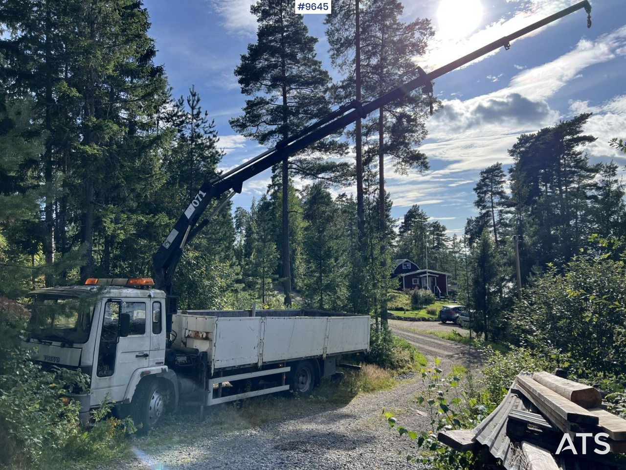 Volvo FL 614 4X2 Crane truck Repair object (VIDEO) - Vrachtwagen met open laadbak, Kraanwagen: afbeelding 1 Volvo FL 614 4X2 Crane truck Repair object (VIDEO) - Vrachtwagen met open laadbak, Kraanwagen: afbeelding 1