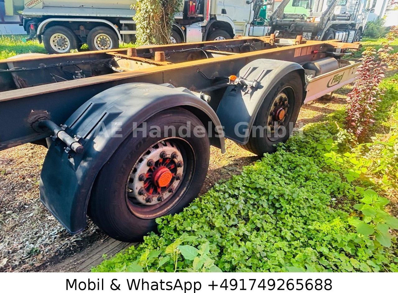Fliegl TWP 180 Tandem Tiefgekoppelt *BWP/Scheibenbremse - Containertransporter/ Wissellaadbak aanhangwagen: afbeelding 4 Fliegl TWP 180 Tandem Tiefgekoppelt *BWP/Scheibenbremse - Containertransporter/ Wissellaadbak aanhangwagen: afbeelding 4