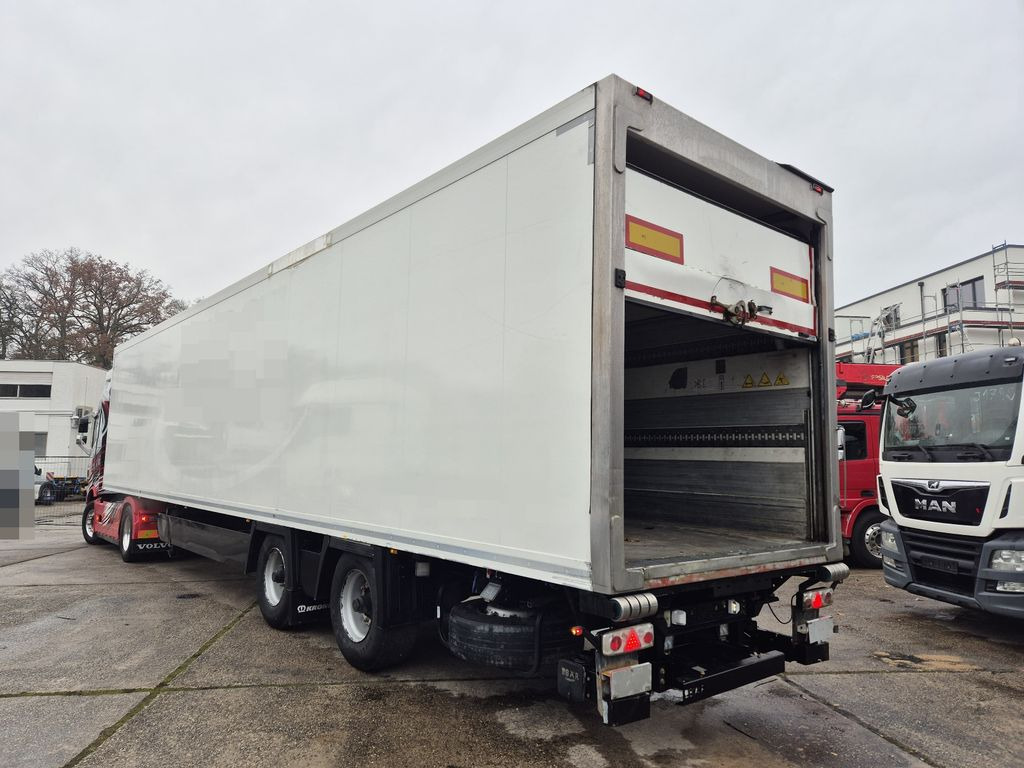 Krone SZ Carrier Vector 1950 *+-30°*Rolltor/Smartboard Krone SZ Carrier Vector 1950 *+-30°*Rolltor/Smartboard - Koelwagen oplegger: afbeelding 2 Krone SZ Carrier Vector 1950 *+-30°*Rolltor/Smartboard Krone SZ Carrier Vector 1950 *+-30°*Rolltor/Smartboard - Koelwagen oplegger: afbeelding 2