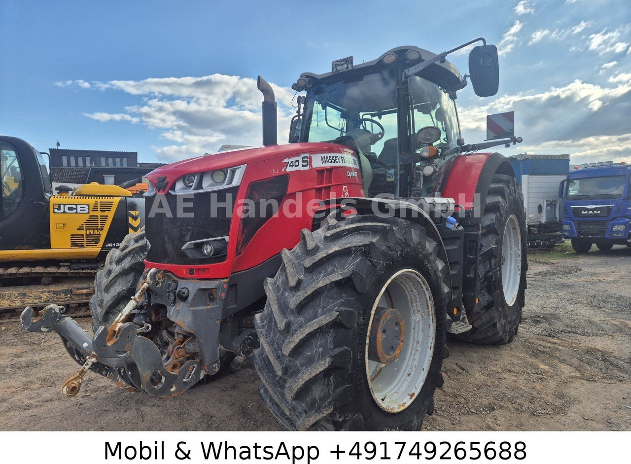 Massey Ferguson DVRT Exclusiv MF 8740 *6.100Std/Straßenzulassung - Tractor: afbeelding 1 Massey Ferguson DVRT Exclusiv MF 8740 *6.100Std/Straßenzulassung - Tractor: afbeelding 1