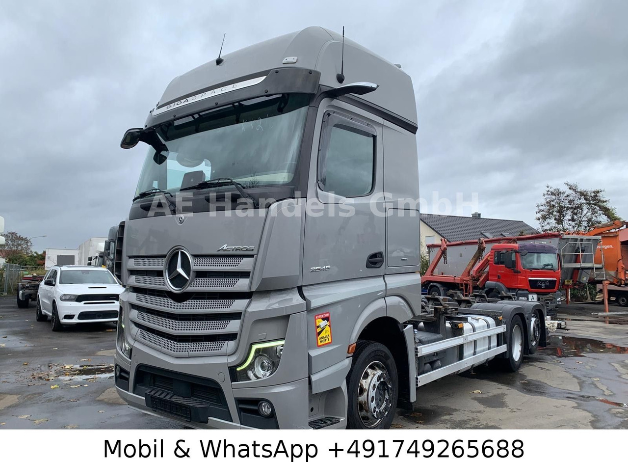 Mercedes-Benz Actros V 2545 BigSpace LL*Retarder/LBW/Lenk+Lift - Containertransporter/ Wissellaadbak vrachtwagen: afbeelding 1 Mercedes-Benz Actros V 2545 BigSpace LL*Retarder/LBW/Lenk+Lift - Containertransporter/ Wissellaadbak vrachtwagen: afbeelding 1