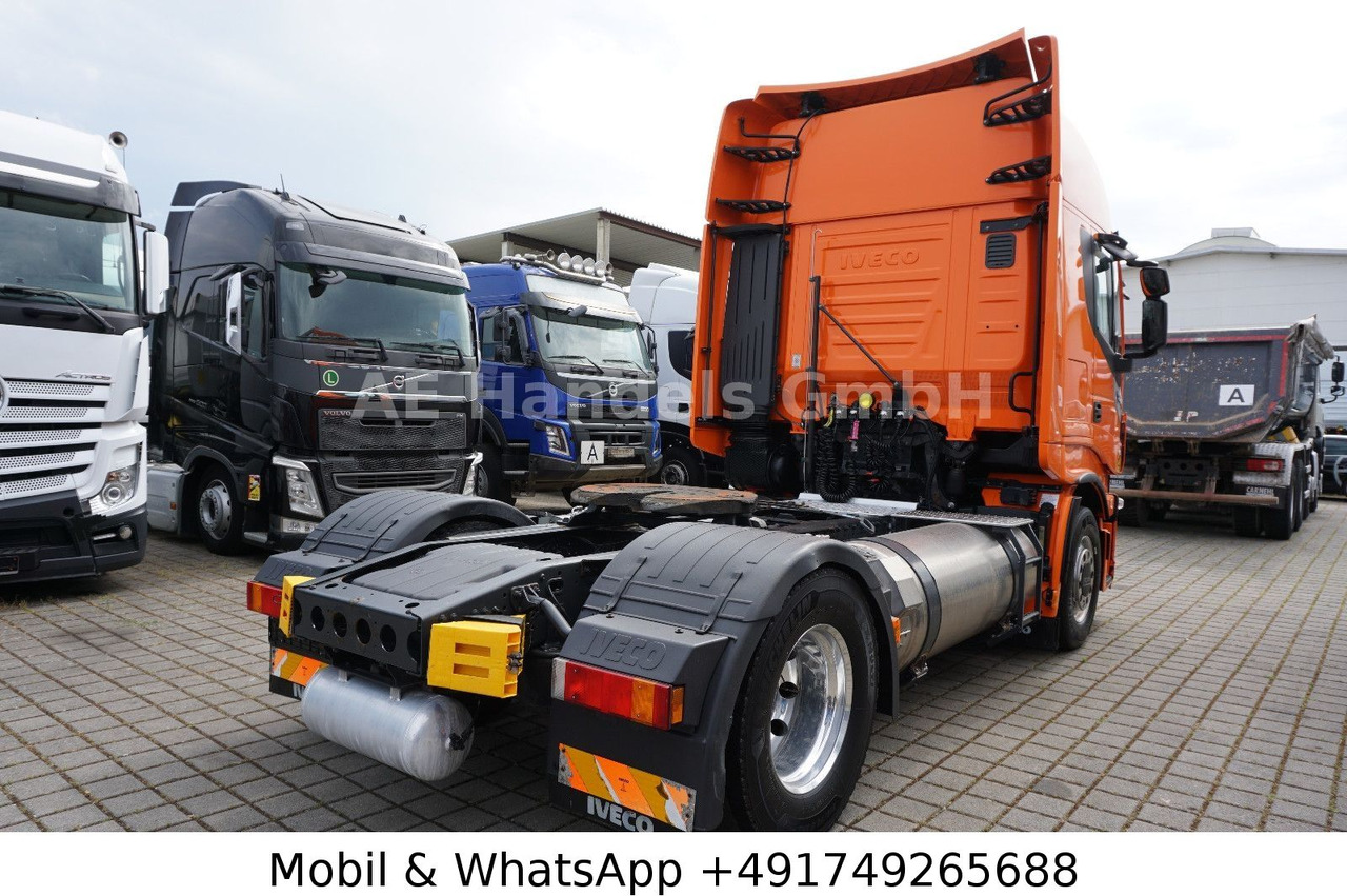 Iveco Stralis NP 400 Hi-Way BL LNG*Retarder/Standklima - Trekker: afbeelding 2 Iveco Stralis NP 400 Hi-Way BL LNG*Retarder/Standklima - Trekker: afbeelding 2