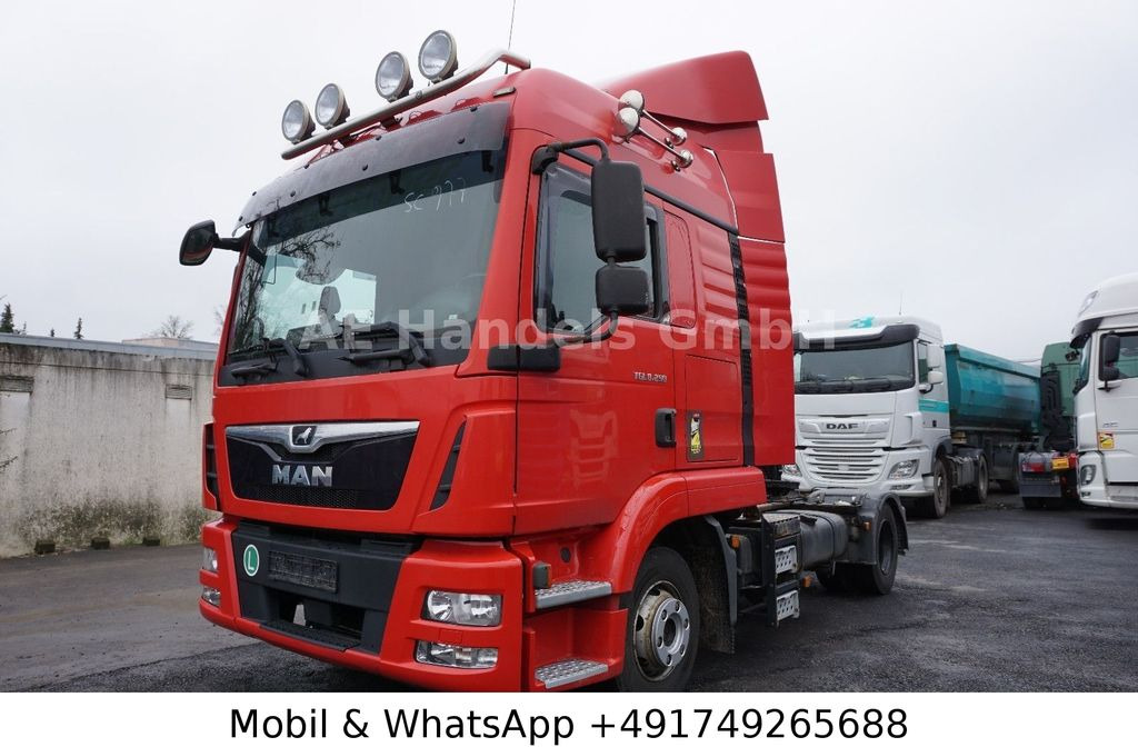 MAN TGL 8.250 LX BL *LDW/Navi/2xTank/Sitzheizung - Trekker: afbeelding 1 MAN TGL 8.250 LX BL *LDW/Navi/2xTank/Sitzheizung - Trekker: afbeelding 1