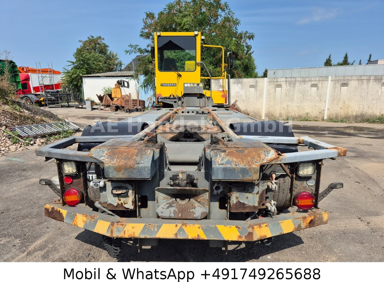 Terberg BC 182 4x2 Rangierfahrzeug *Klima - Vrachtwagen: afbeelding 4 Terberg BC 182 4x2 Rangierfahrzeug *Klima - Vrachtwagen: afbeelding 4