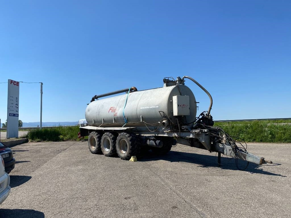 Fliegl WFG10100/Châssis Porteur-Citerne 24000Litres - Landbouwaanhanger: afbeelding 3 Fliegl WFG10100/Châssis Porteur-Citerne 24000Litres - Landbouwaanhanger: afbeelding 3