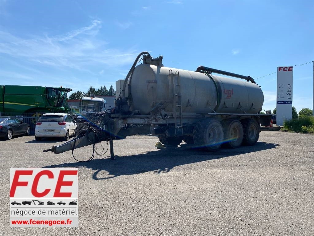 Fliegl WFG10100/Châssis Porteur-Citerne 24000Litres - Mesttank: afbeelding 1 Fliegl WFG10100/Châssis Porteur-Citerne 24000Litres - Mesttank: afbeelding 1