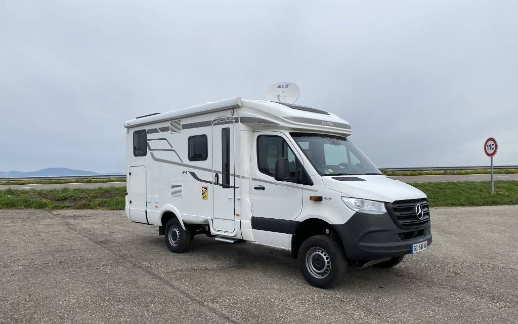 Hymer ML-T 570 -Mercedes 419 CDI 190 4x4 1er Main - Half integraal camper: afbeelding 3 Hymer ML-T 570 -Mercedes 419 CDI 190 4x4 1er Main - Half integraal camper: afbeelding 3