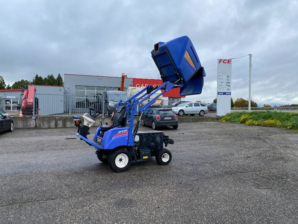 Iseki SF 235F 1er Main endommagée - Gazonmaaier: afbeelding 3 Iseki SF 235F 1er Main endommagée - Gazonmaaier: afbeelding 3