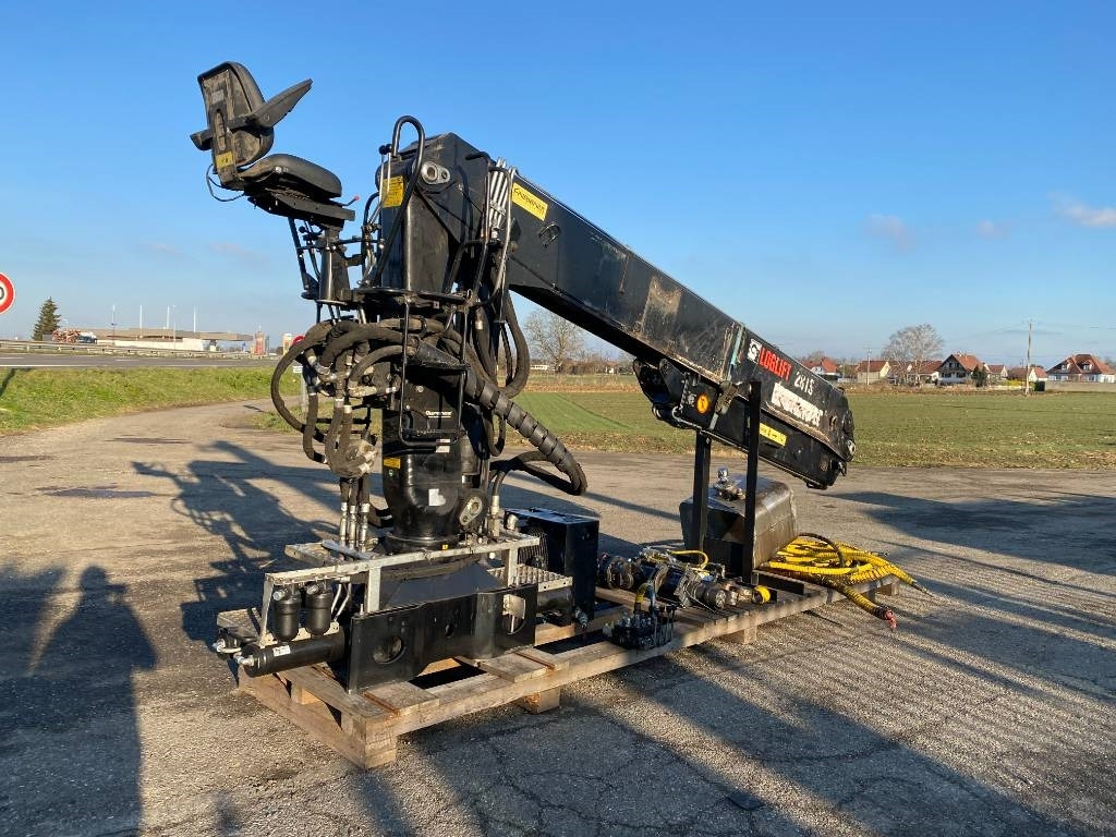 Loglift F281S-86 a réparer  - Autolaadkraan: afbeelding 4 Loglift F281S-86 a réparer  - Autolaadkraan: afbeelding 4