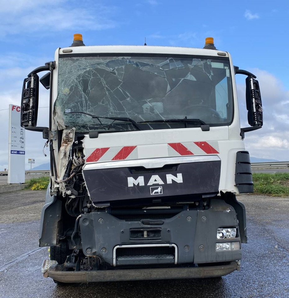 MAN TGS 26.360-6x2 FAUN VR5Z/ZÖLLER endommagé - Vuilniswagen: afbeelding 3 MAN TGS 26.360-6x2 FAUN VR5Z/ZÖLLER endommagé - Vuilniswagen: afbeelding 3