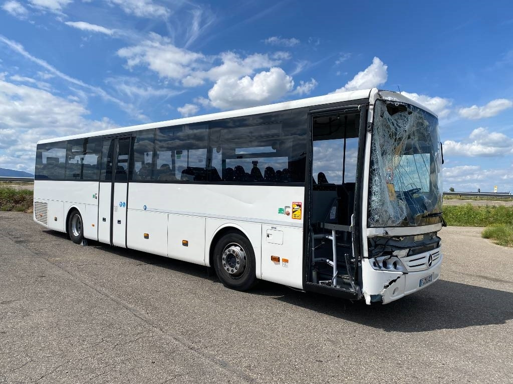 Mercedes-Benz INTOURO Court 220Kws/Boite Manuelle endommagé - Streekbus: afbeelding 3 Mercedes-Benz INTOURO Court 220Kws/Boite Manuelle endommagé - Streekbus: afbeelding 3