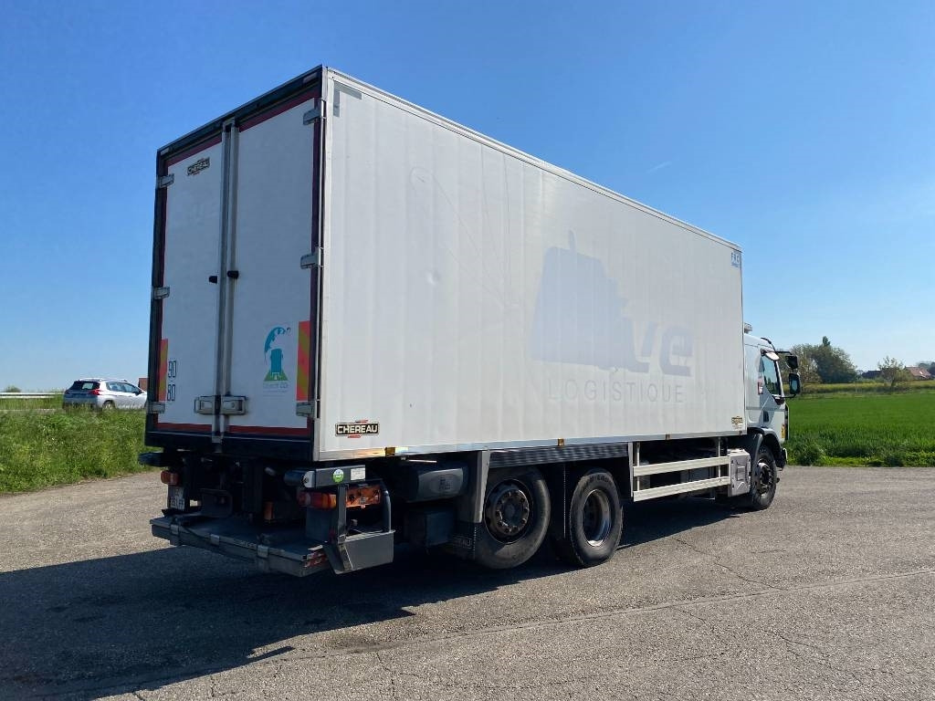 Renault D-430 WIDE CHEREAU INOGAM/LEVIAND 120 endommagé - Koelwagen vrachtwagen: afbeelding 4 Renault D-430 WIDE CHEREAU INOGAM/LEVIAND 120 endommagé - Koelwagen vrachtwagen: afbeelding 4