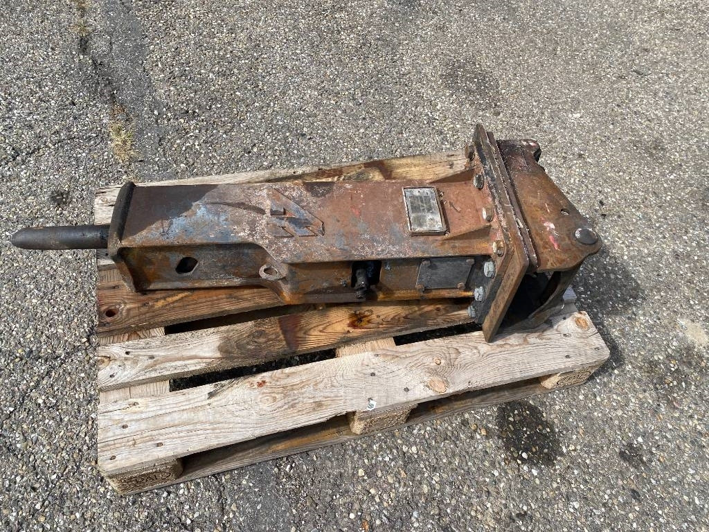 Takeuchi TB 250 + Brise roche et Godets endommagée - Minigraafmachine: afbeelding 4 Takeuchi TB 250 + Brise roche et Godets endommagée - Minigraafmachine: afbeelding 4