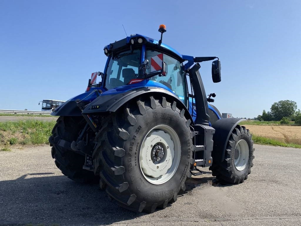 Valtra Q 285 Carte Grise Française 1er Main endommagé - Tractor: afbeelding 4 Valtra Q 285 Carte Grise Française 1er Main endommagé - Tractor: afbeelding 4