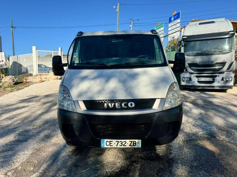 Iveco Daily 35C12 - Kipper bestelwagen: afbeelding 2 Iveco Daily 35C12 - Kipper bestelwagen: afbeelding 2