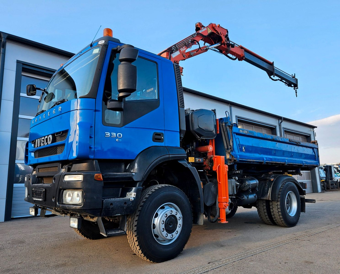 Kipper vrachtwagen, Kraanwagen Iveco Trakker 190T33 4x4 Euro5 Kran Atlas 120.2E Funk: afbeelding 12