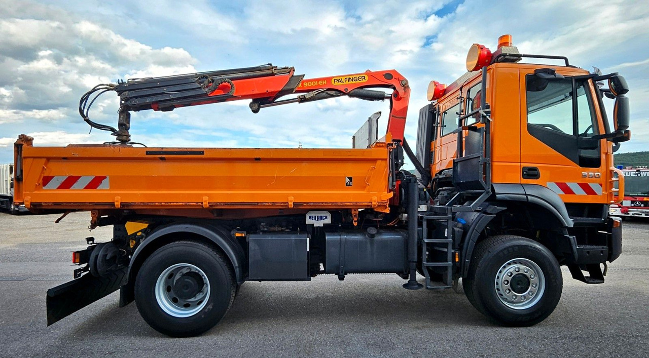 Iveco Trakker 190T33 4x4 Euro5 Kran Palfinger Funk - Kipper vrachtwagen, Kraanwagen: afbeelding 2 Iveco Trakker 190T33 4x4 Euro5 Kran Palfinger Funk - Kipper vrachtwagen, Kraanwagen: afbeelding 2